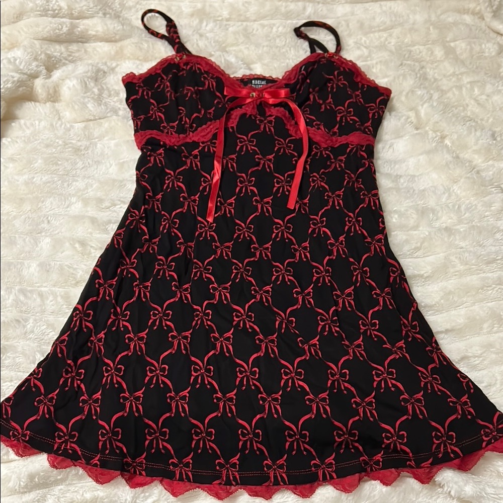 Romantic Black and Red Lace Chemise with Sweetheart Neckline from hot topic